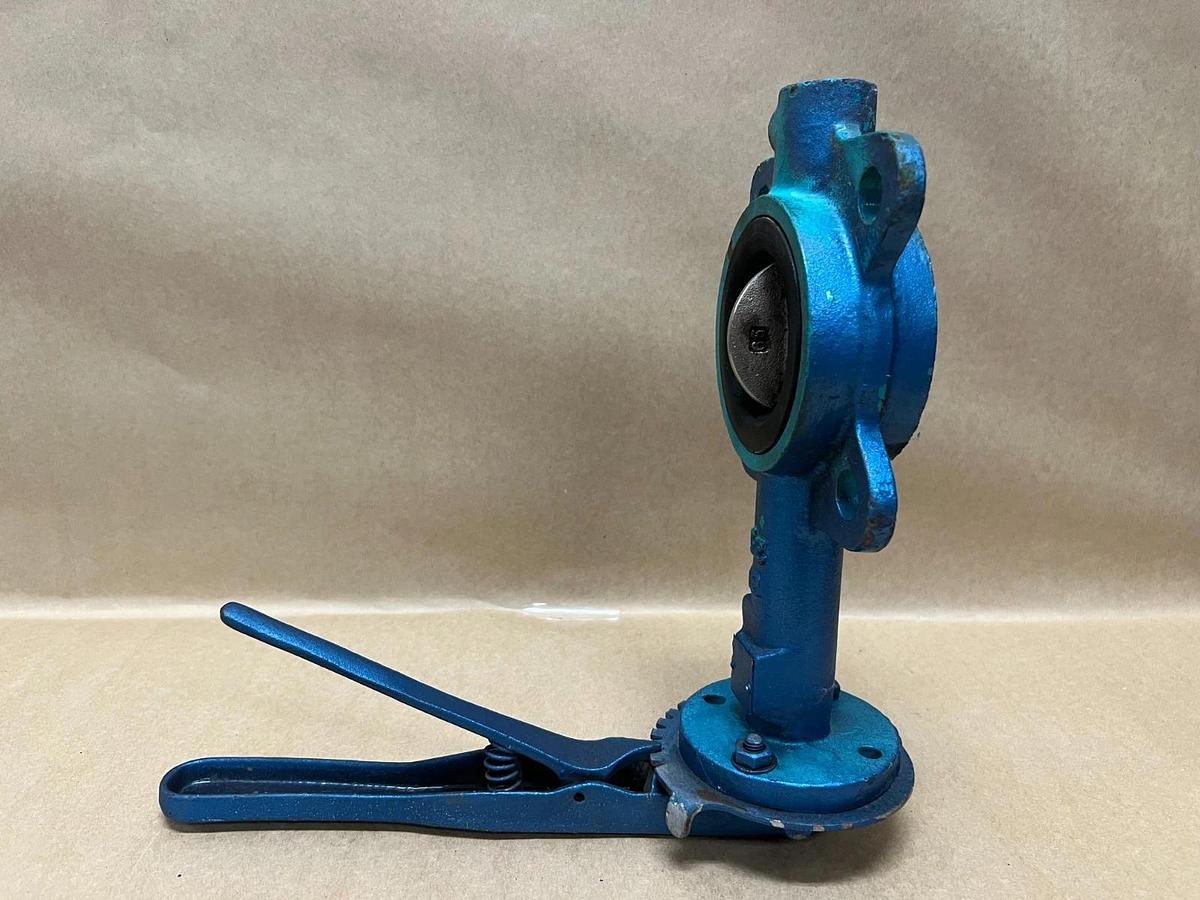 Used Cast Iron Butterfly Valve, 2-1/2" CI 25