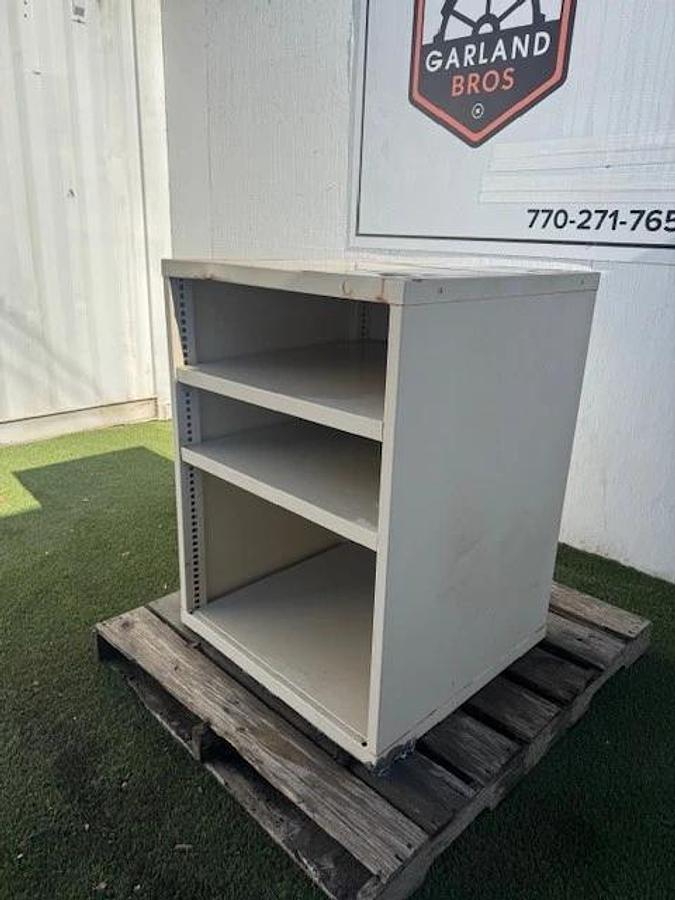 Used Industrial Tool Cabinet 2-Shelf W: 29-1/4” D: 27-3/4” H: 39-1/4"