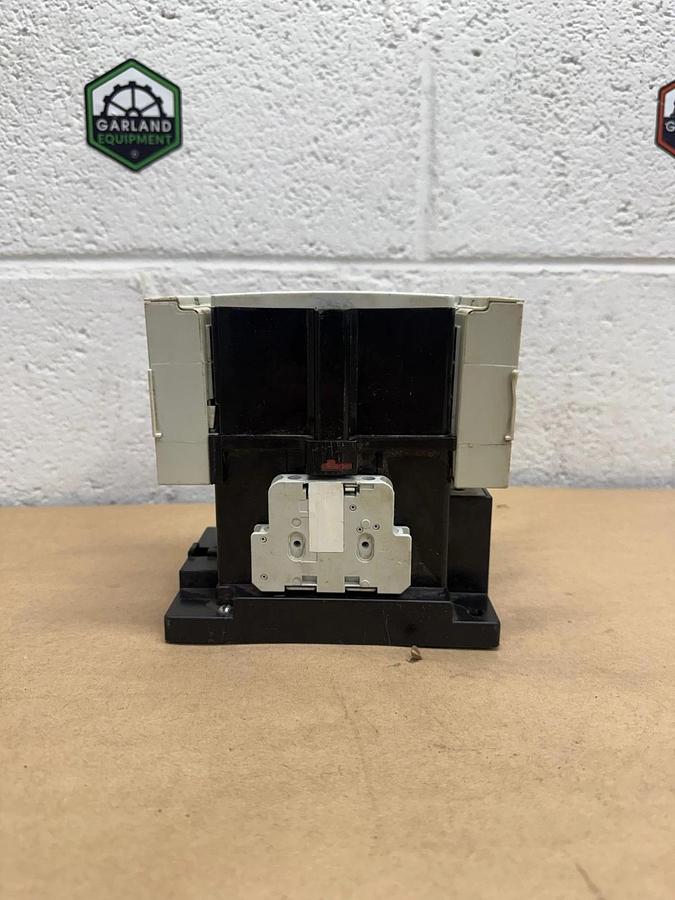 Used Siemens 3TF5011-0AP6 Contactor, 160A, 600VAC