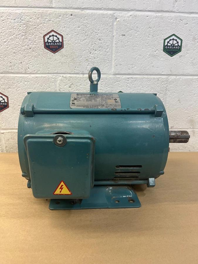 Used Reliance Electric P21S3044 Sabre Motor 10Hp 3500RPM 3Ph 60Hz 208-230/460V