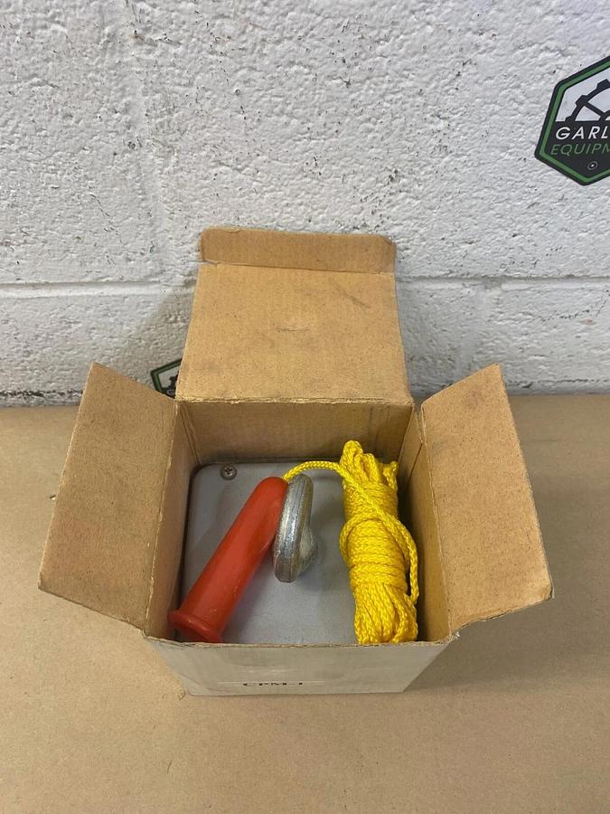 MMTC CPM-1, NEMA 4 Exterior Ceiling Pull Switch w/ Rotating Swivel SPST