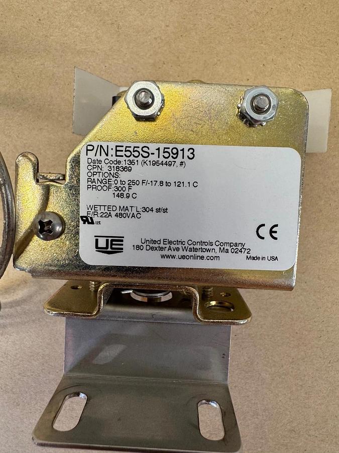 Used United Electric Controls Company E55S-15913 Temperature Controller