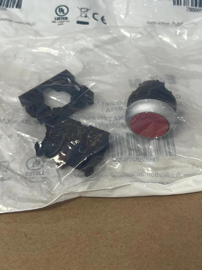 Used Eaton M22–D-R-K01 Non-Illuminated Push Button, Lot of 3 *FACTORY SEALED*