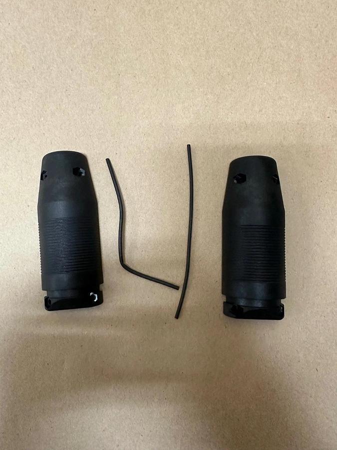 JLG 7003973 Handle, Half