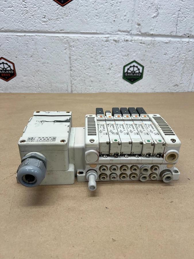 Used SMC VQC2201N-5, VQC2101N-5, VQC2201N-51 6 Bank Slot Valve