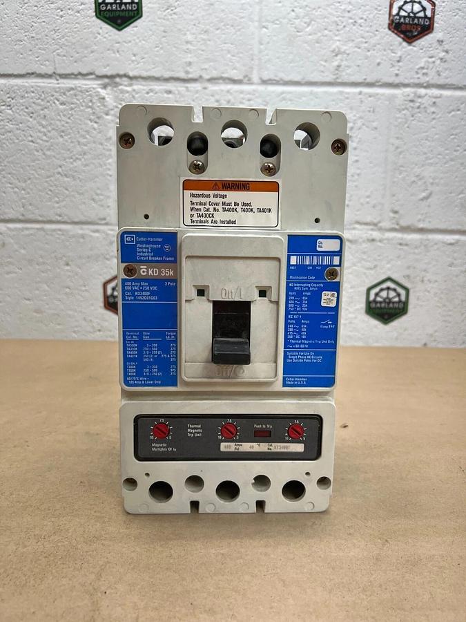 Used Cutler Hammer KD3400F Industrial Circuit Breaker, 3 Pole, 400A, 600VAC/250VDC