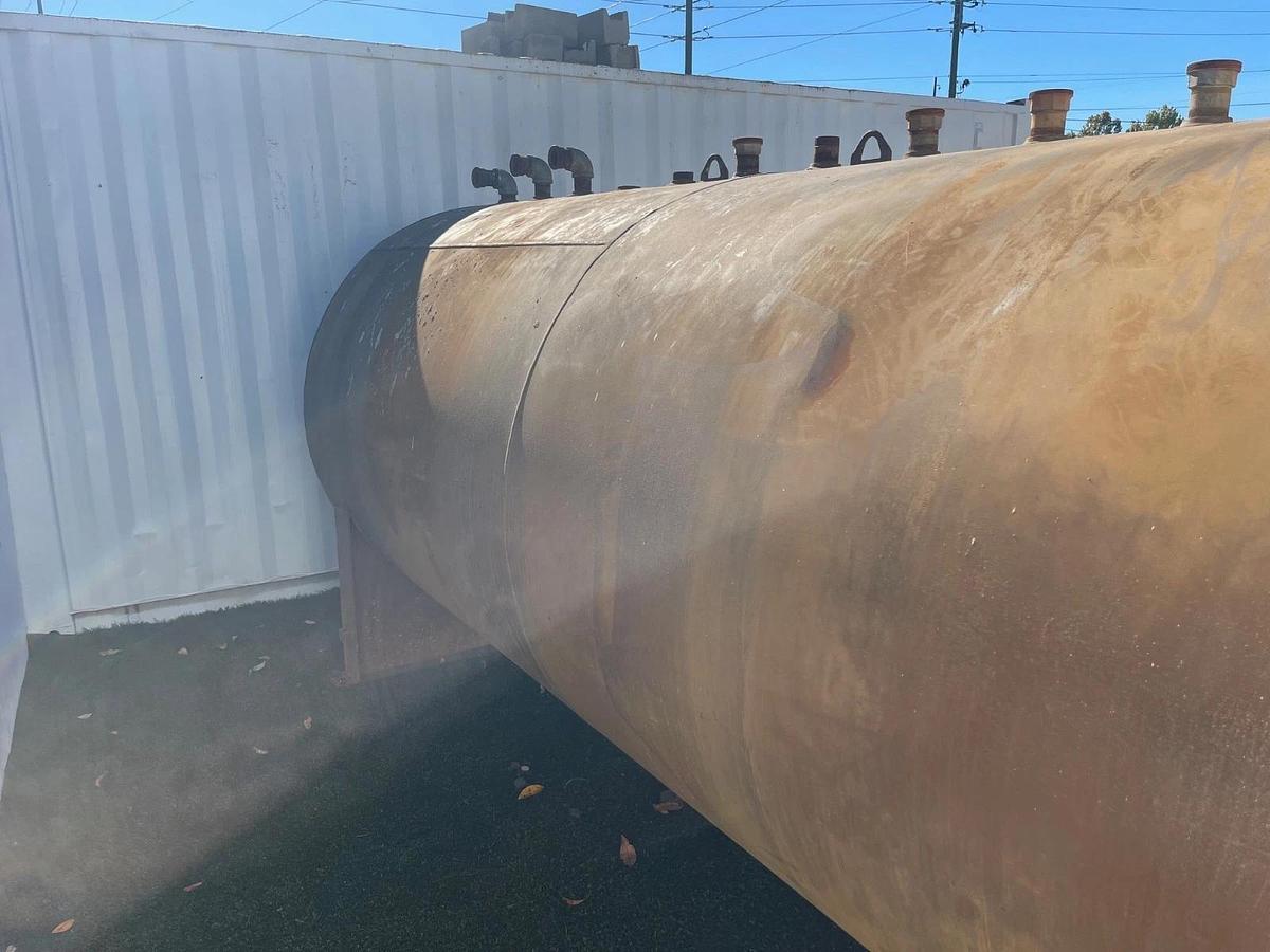 Used 2000 Gallon Capacity Horizontal Liquid Storage Tank, Dia: 64”, L:12’6”