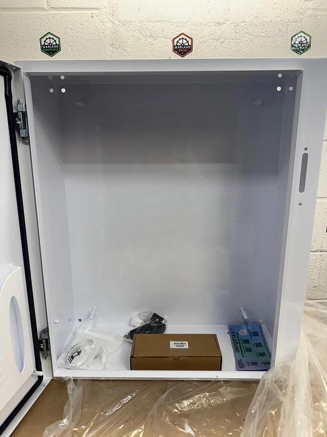 Used Saginaw SCE-30XEL2510LP Enclosure *NEW*