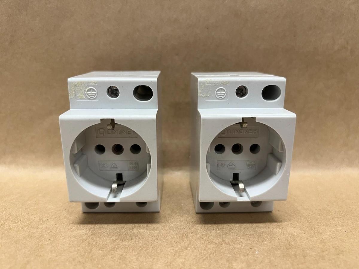 Used Lindner 1893 10-16/250 Socket Outlet - Lot of 2