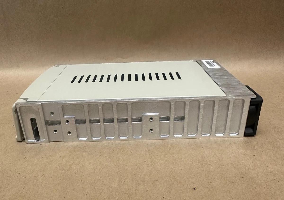 Used Mobile Rack SI-144 SCSI/Ultra Wide w/ ID Display, White *NEW*