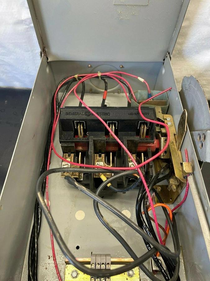 Used General Electric THN3362K Heavy Duty Safety Switch 60 Amp, 600 VAC