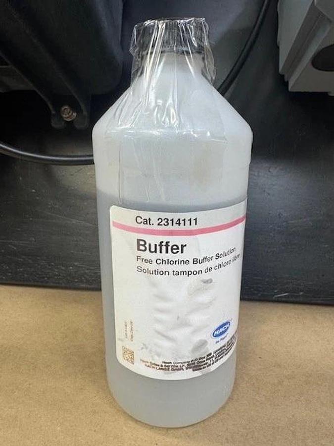 Used Hach CL17SC Colorimetric Chlorine Analyzer, SC200 Universal Controller