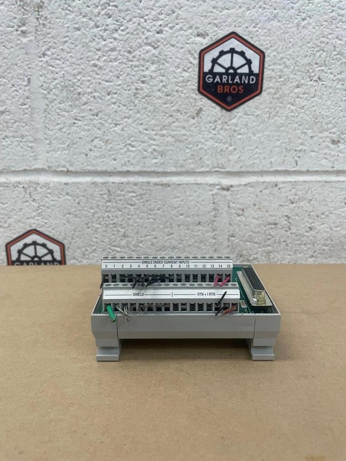 Used Allen Bradley 1492-AIFM8-3 PLC Output Module, 0-132 AC/DC Series A