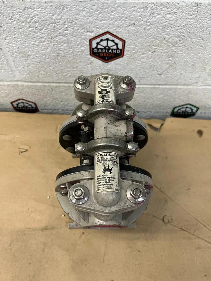 Used Ingersoll Rand 666053-388 (4854832) ARO Diaphragm Pump * Missing Air Connect