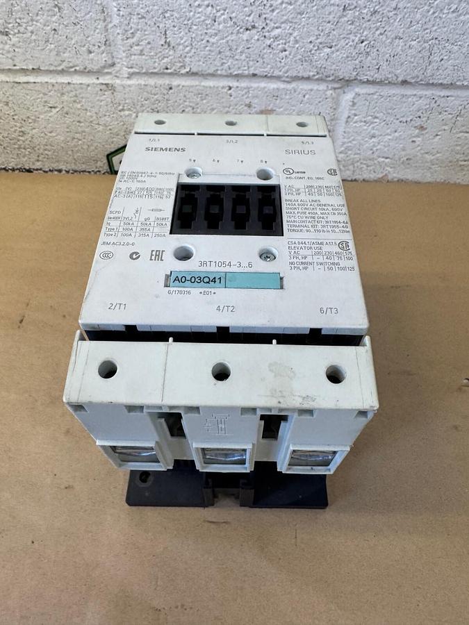 Used Siemens 3RT1054-3 Contactor Motor Control, w/ (x2) Siemens 3RH1921-2DA11