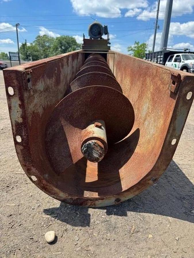Used Industrial Screw Conveyor 16” Stick, 12’ L, 17” Trough 15Hp Motor 9.23:1 Gearbox