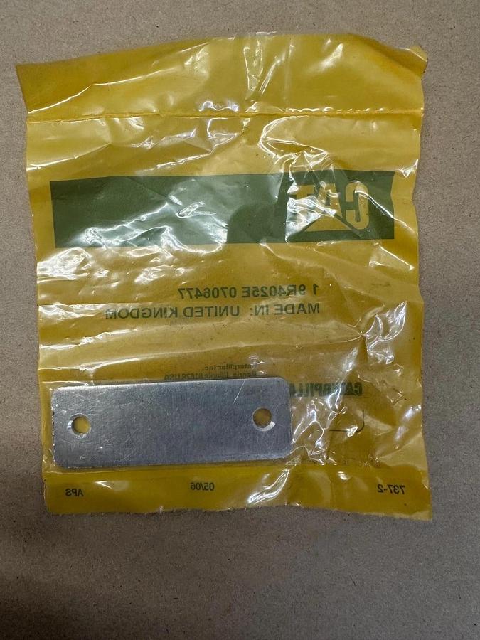 Used CAT 9R-4025 3mm Thick Operator Cabin Window Catch Spacer, Qty 5 *NEW*