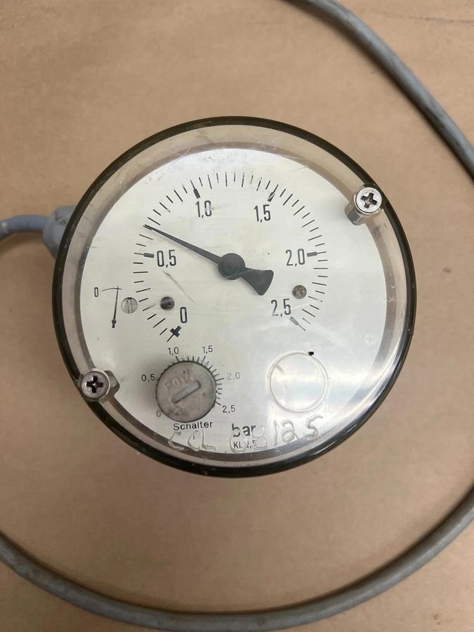 Used Fischer DS1104NA01A1 Differential Pressure Gauge