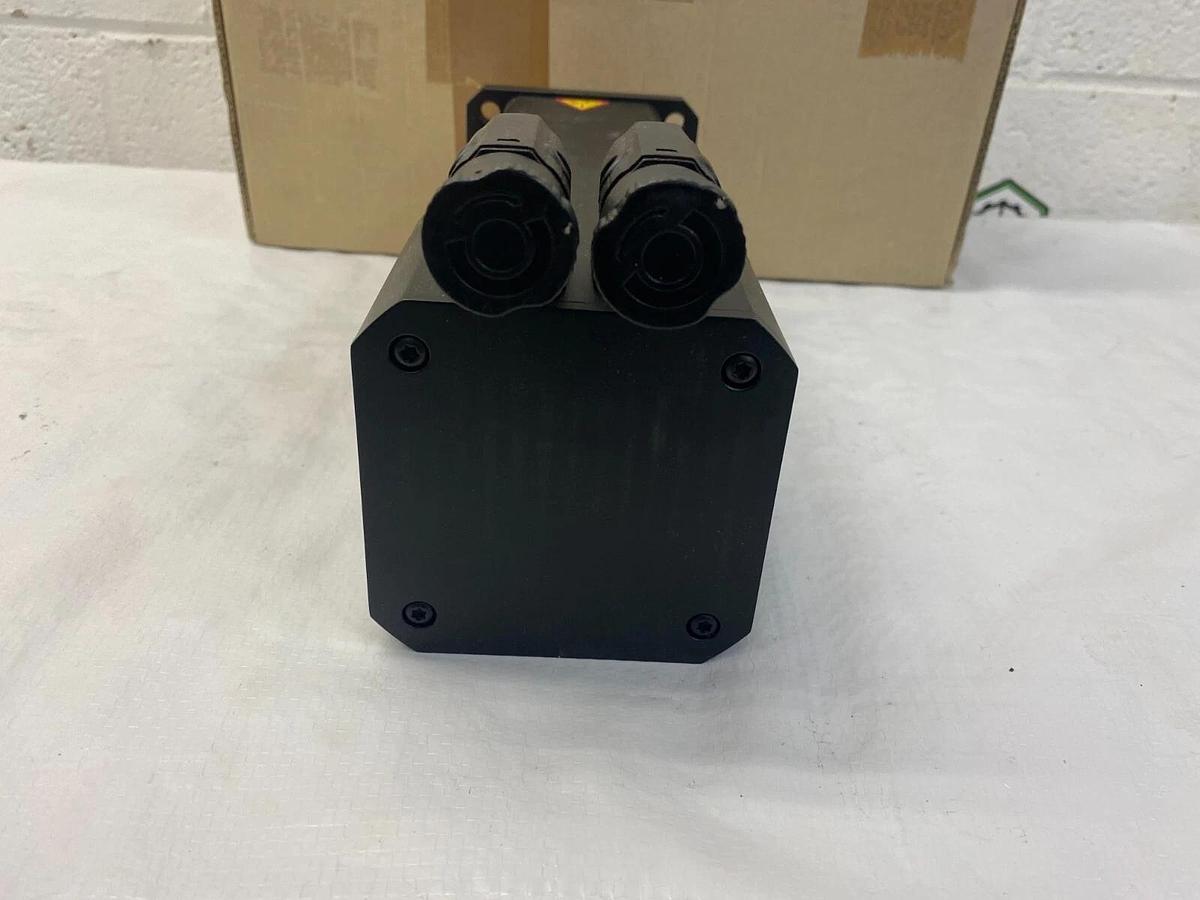 Danaher Motion DBL4N00530-03M-000-S40 D-40489 IP 64 S1 3000/min 400V