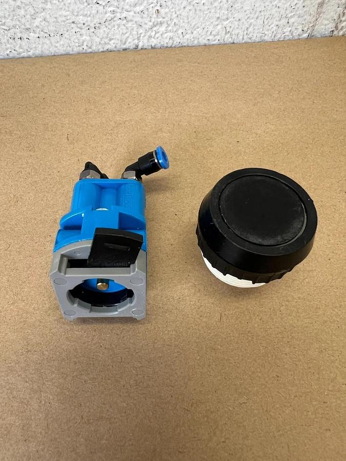 Used Festo 6817 SV-3-M5 0-8 Bar Panel Mount Valve w/ Push Button - Lot of 4