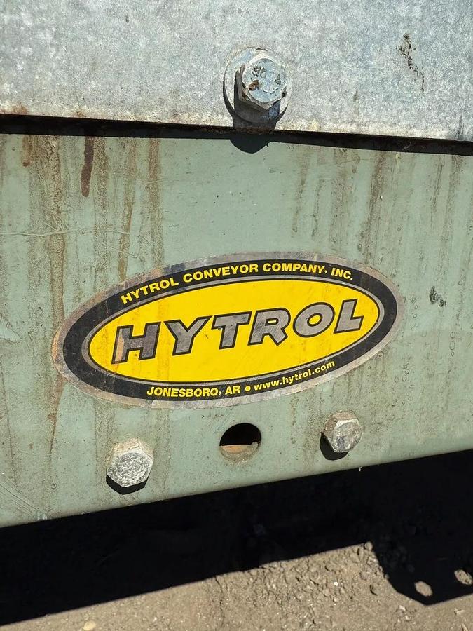 Used Conveyor Belt W: 38” L: 198” Longitudinal Groove Belt, 1 Hp Motor, 4A Gearbox