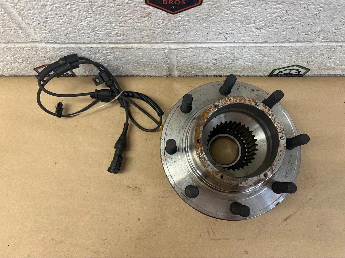 Used BT 515082 200425 Front Driver/ Passenger Wheel Hub Bearing