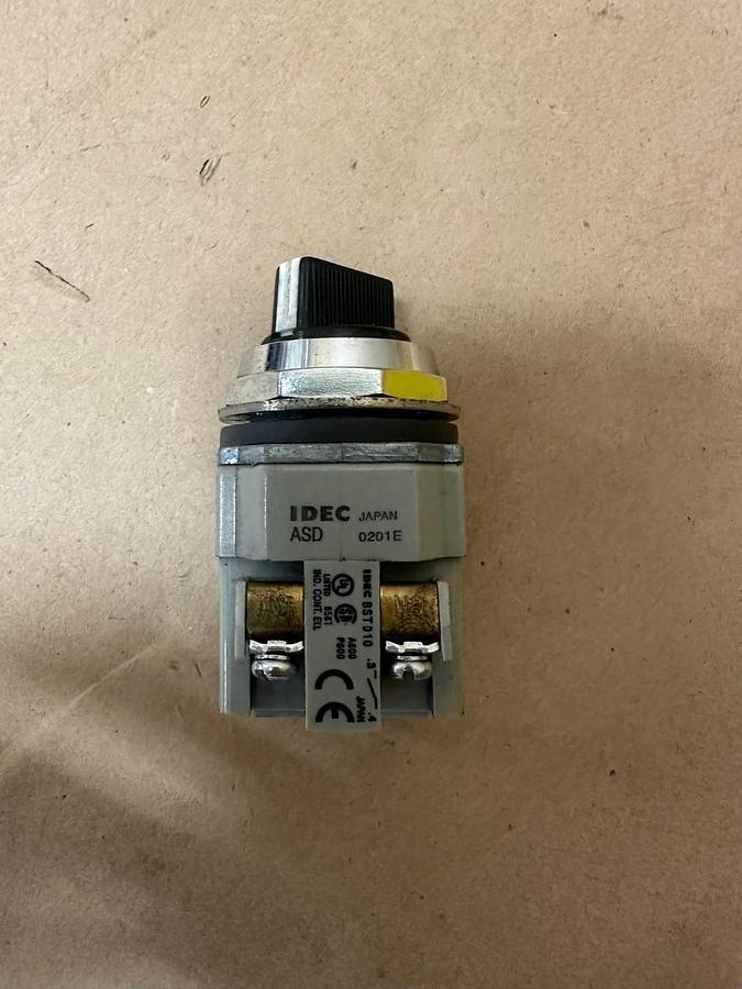 Used IDEC ASD Selector Switch