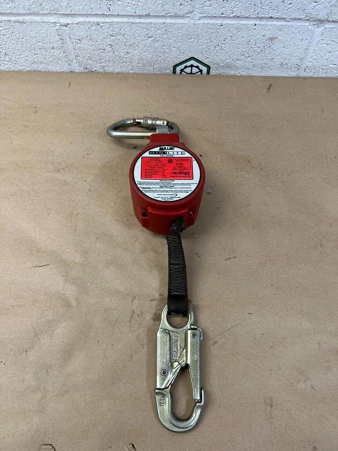 Used Miller FL11-1/11FT 11’. 1” x 0.6” Polyester Mini Lite Fall Limiter