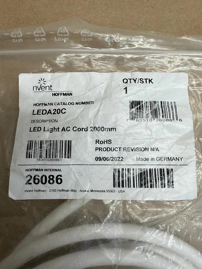 Used Nvent Hoffman LEDA20C, LED Light AC Cord 2000mm *NEW*