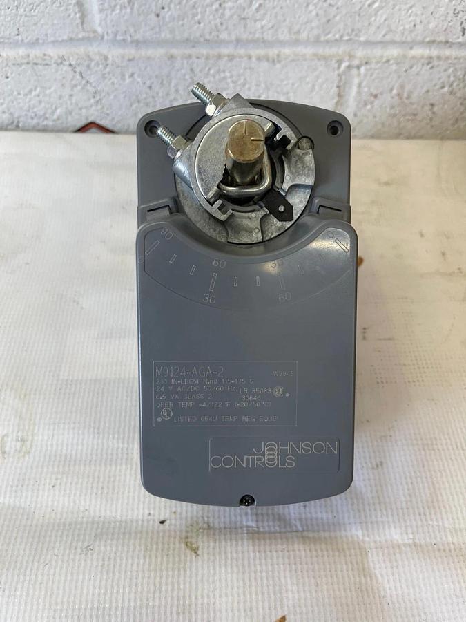 Used Johnson Controls M9124-AGA-2 Actuator 210 IN-LB (24 Nm) 24 VAC