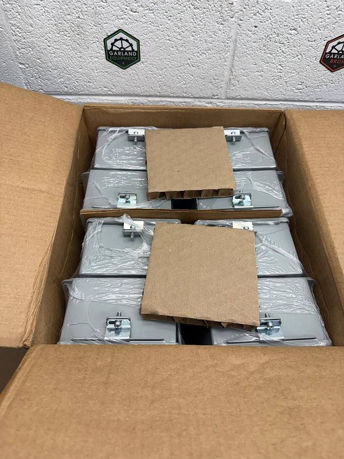 Used Nvent Hoffman A606CH Junction Box, 1 Box of 8 *NEW*