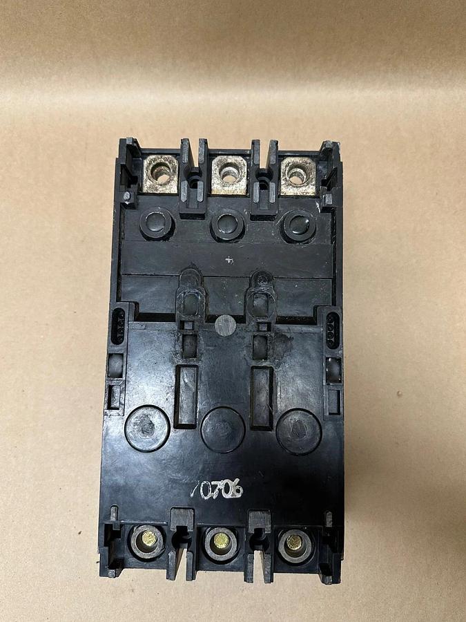 Used Westinghouse DA3400XZ 400A 3 Pole Circuit Breaker
