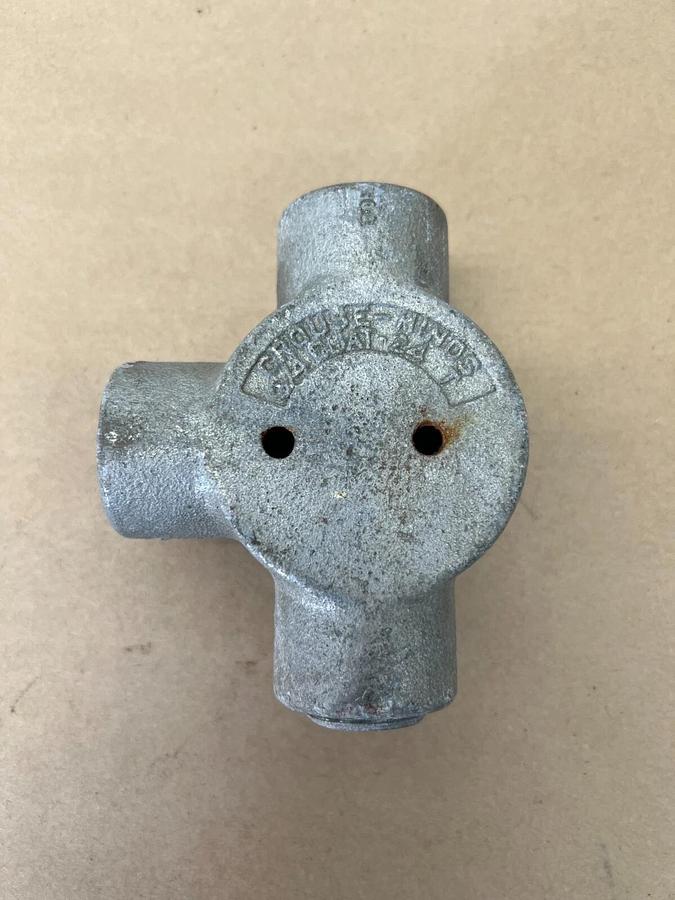 Used Crouse Hinds GUAT-24 3/4” Conduit Outlet Body