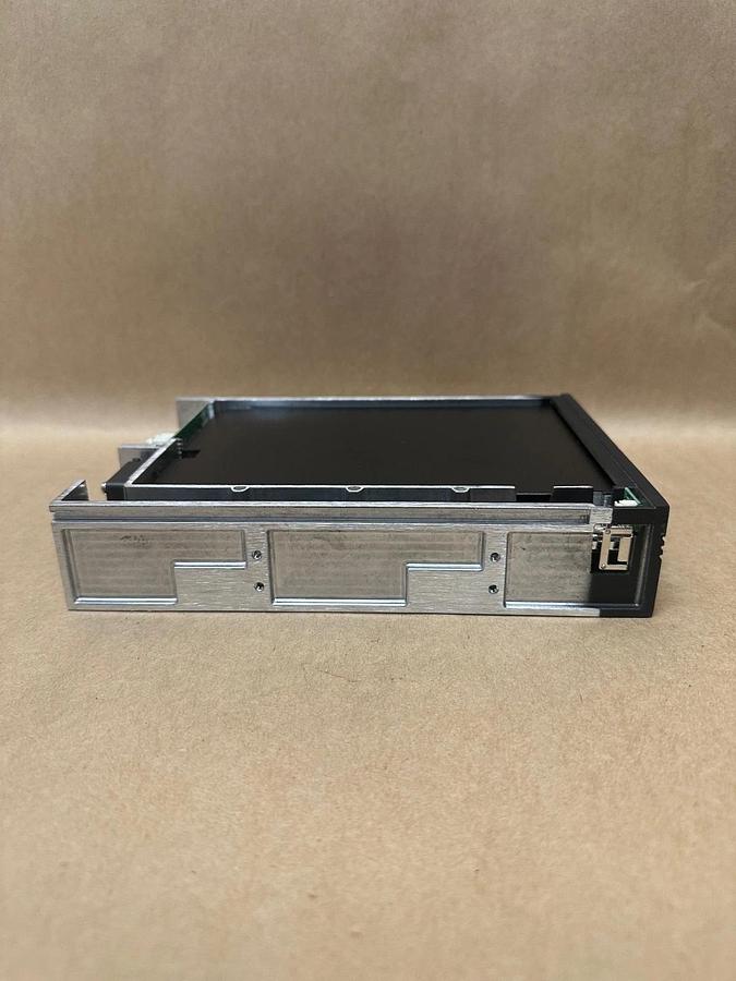 Used CRU 8440-7132-0500 DP10VR, DataPort 10, SAS:SATA, BLK