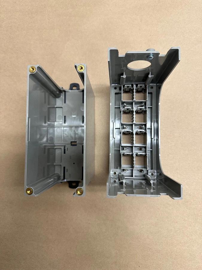 Panduit FDME8RG 8 Port DIN Rail Mount Fiber Enclosure *NEW*