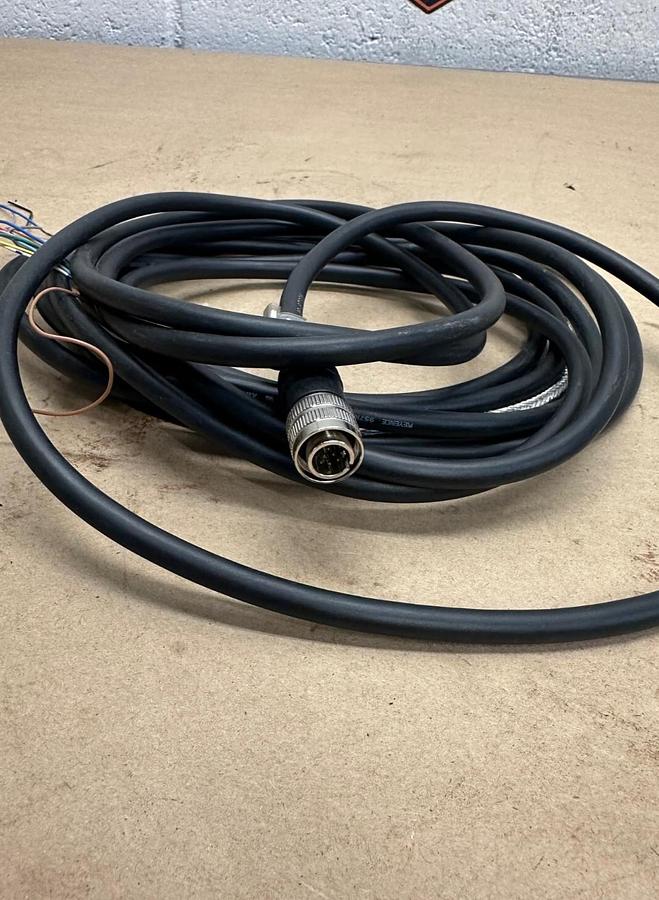 Used Keyence 957KM002 Single Ended 12 Pin Male Cordset