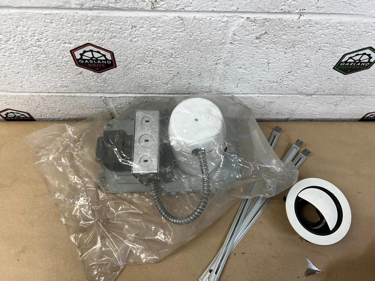 Used Con-Tech LVR1675-TH Downlight for New Construction