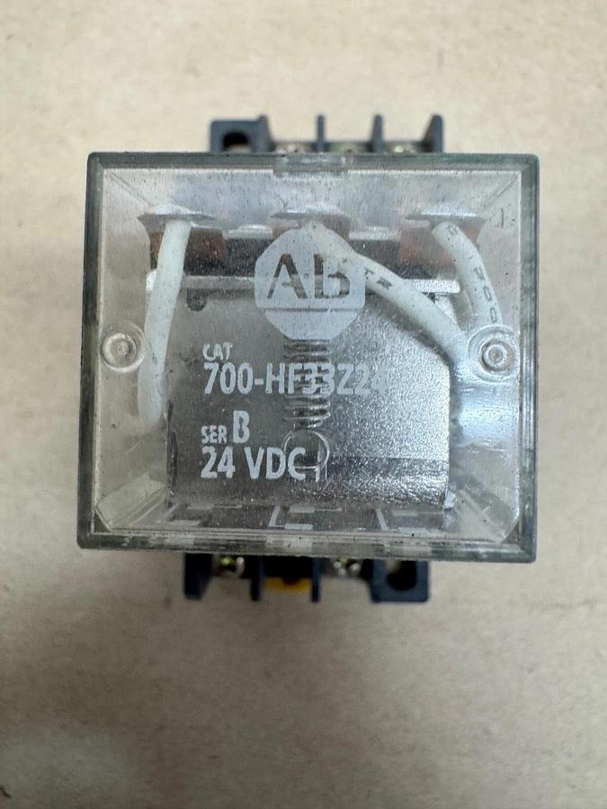 Used Allen Bradley 700-HF33Z24 Relay 24VDC w/ 700-HN138