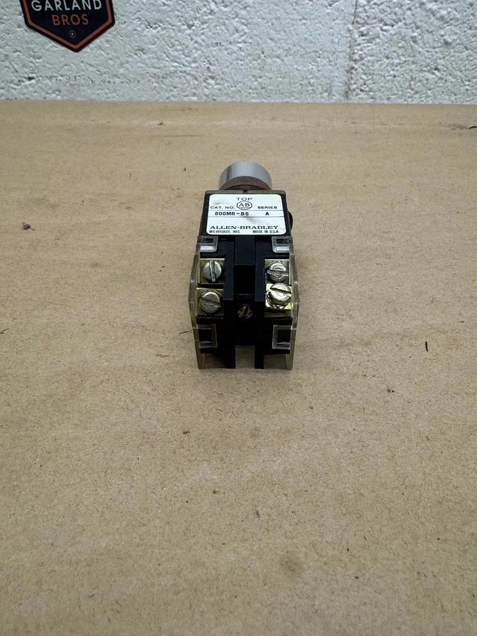 Used Allen Bradley 800MR-B6 Push Button 800M-XD2K