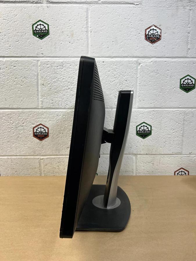 Used Dell P2213T Flat Panel Monitor