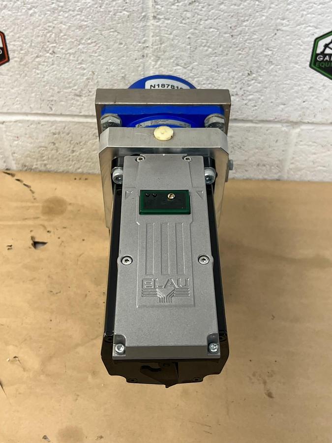 Used Schneider iSH100/30025 Servo Motor w/ Wittenstein LPB120 10:1 Gearbox