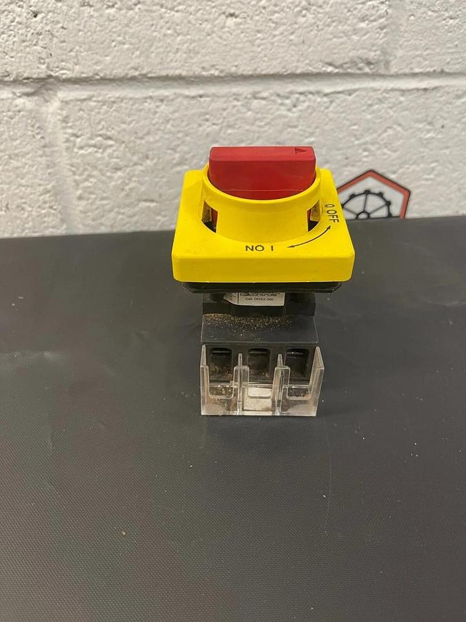 Used C3 Controls DDS2-360 Door Mount, Non-Fused Disconnect Switch
