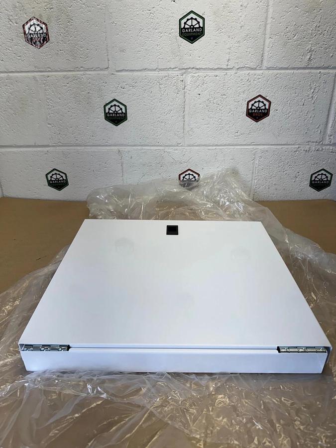 Used Saginaw Control & Engineering SCE-FS1818 Folding Shelf *New*