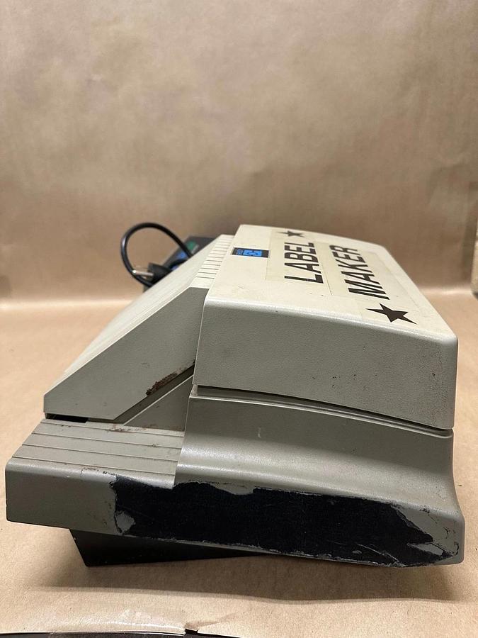 Used Brady Labelizer Plus Label and Sign Maker
