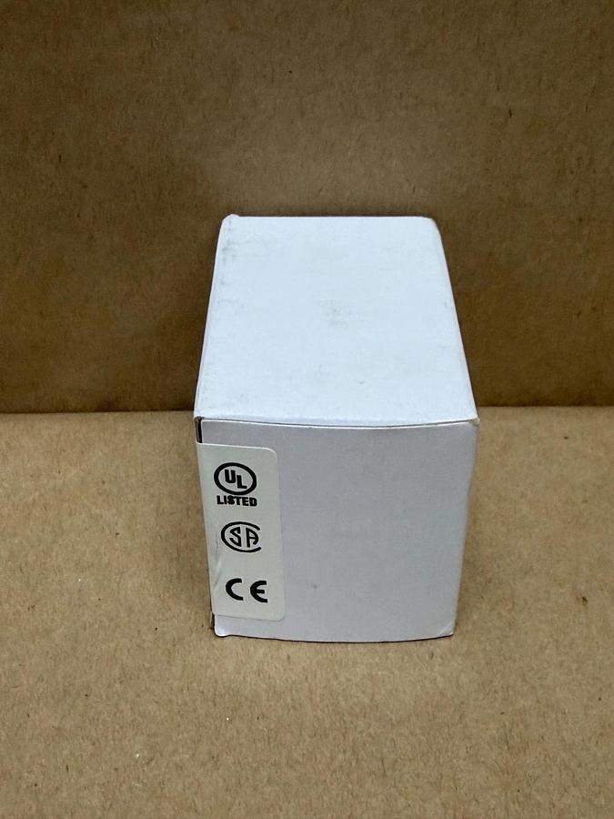 Used Fuji Electric DR30D0L-L9YZC 30mm Indicating Light, Yellow *FACTORY SEALED*