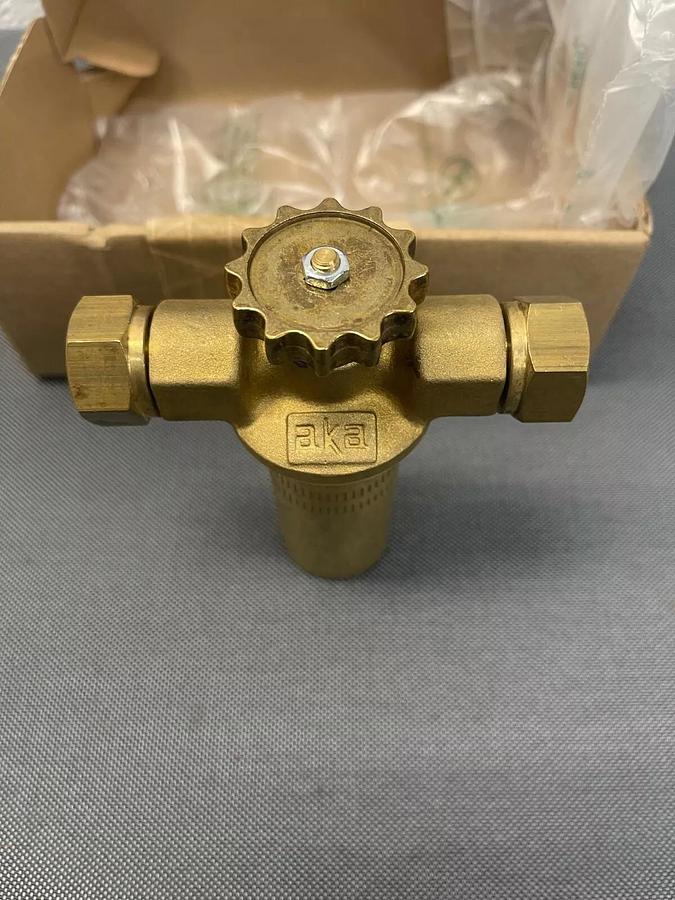Used Nortec 1100416 Water Filter, Z261 Filter Valve