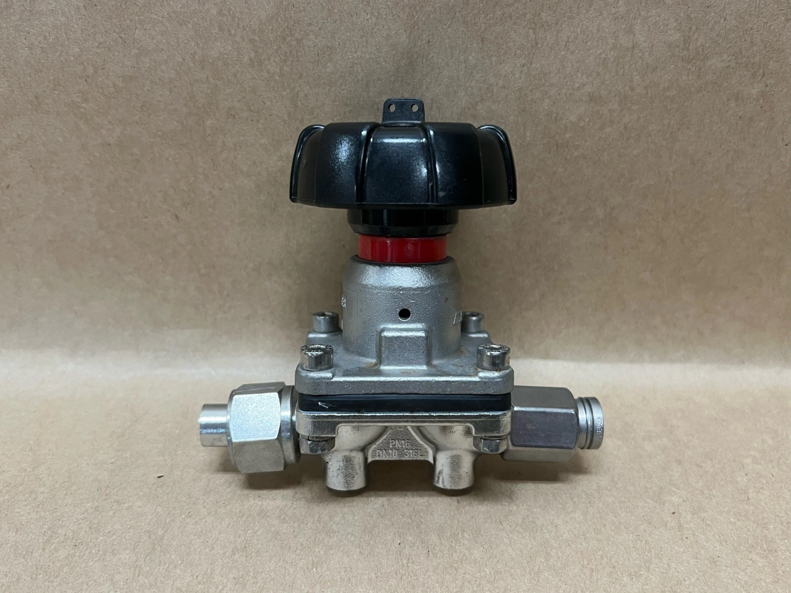Used Gemü 1.4408 PN16, DN10, 316L 1/2" Diaphragm Valve
