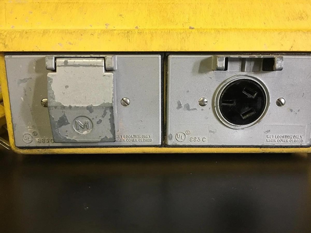 Used Woodhead Safeway 4 Way Low Voltage Work Station LoVOLT 1640