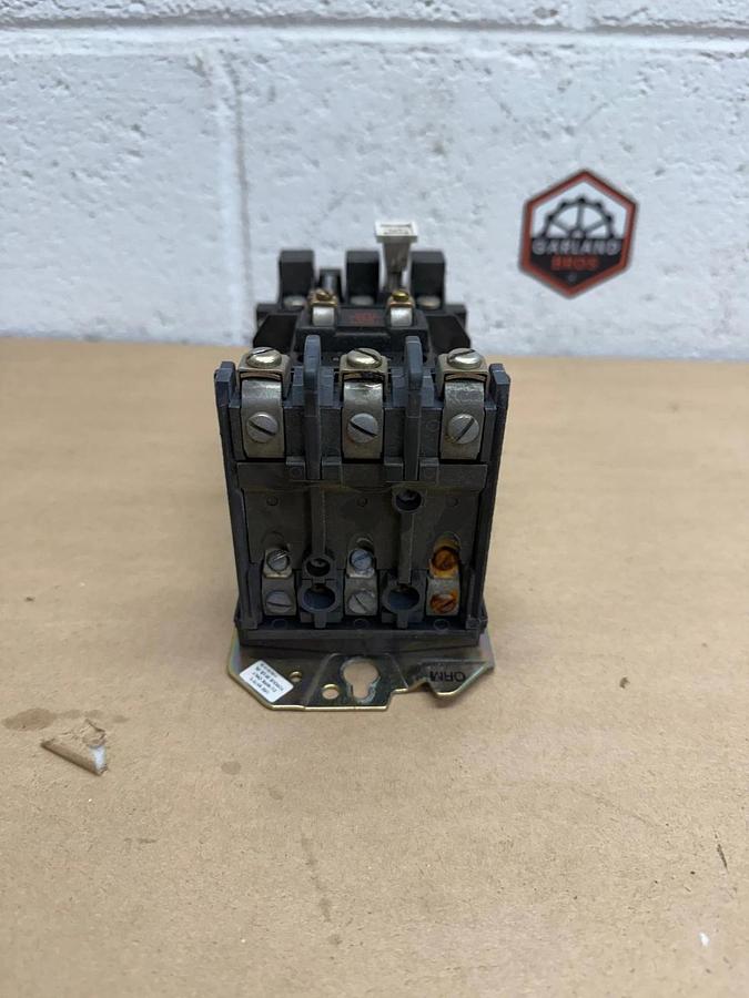 Used Allen-Bradley 509-B0D NEMA Size 1 Starter, Series B, 600 VAC, 50/60 Hz