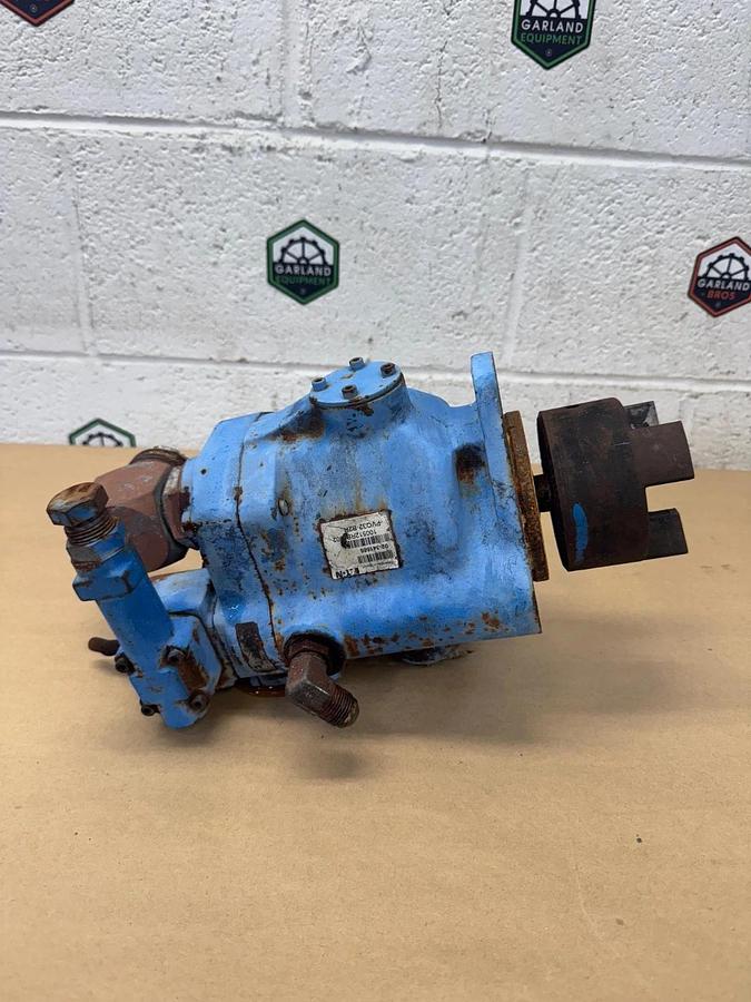 Used Eaton PVQ32-B2R Hydrualic Piston Pump 02-341686